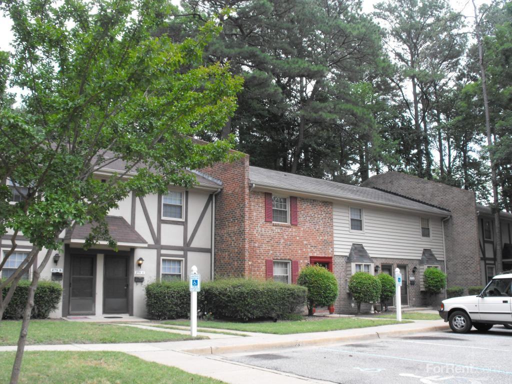 Foxcroft Apartments - Photo 3 of 9