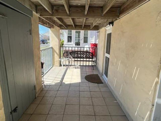 105 N Richards Ave #1stFL - Photo 2 of 12