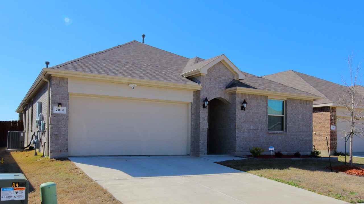 7109 Crepe Myrtle Ave #NA - Photo 2 of 23