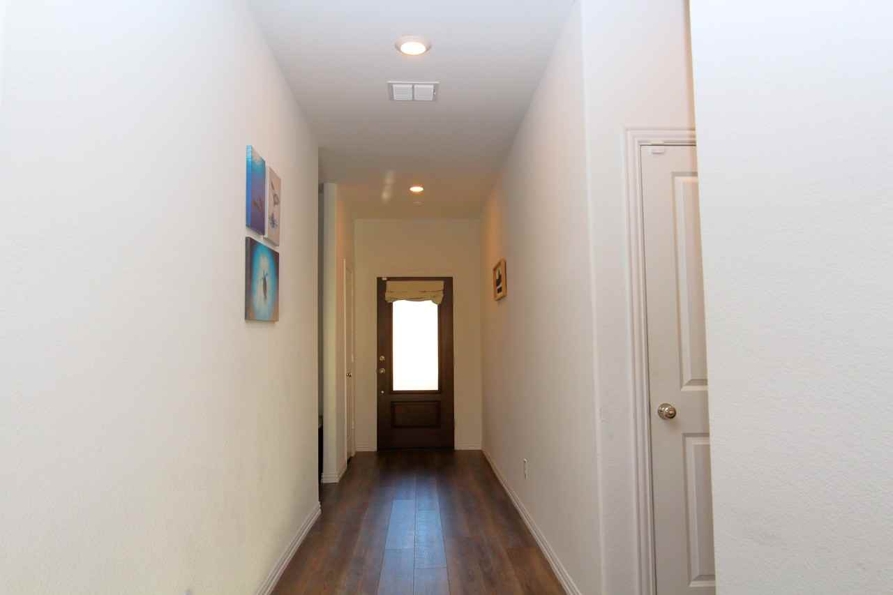 7109 Crepe Myrtle Ave #NA - Photo 3 of 23