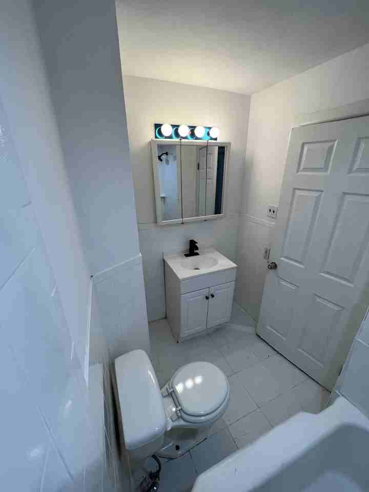 6226 N 4th St #1 - Photo 3 of 27