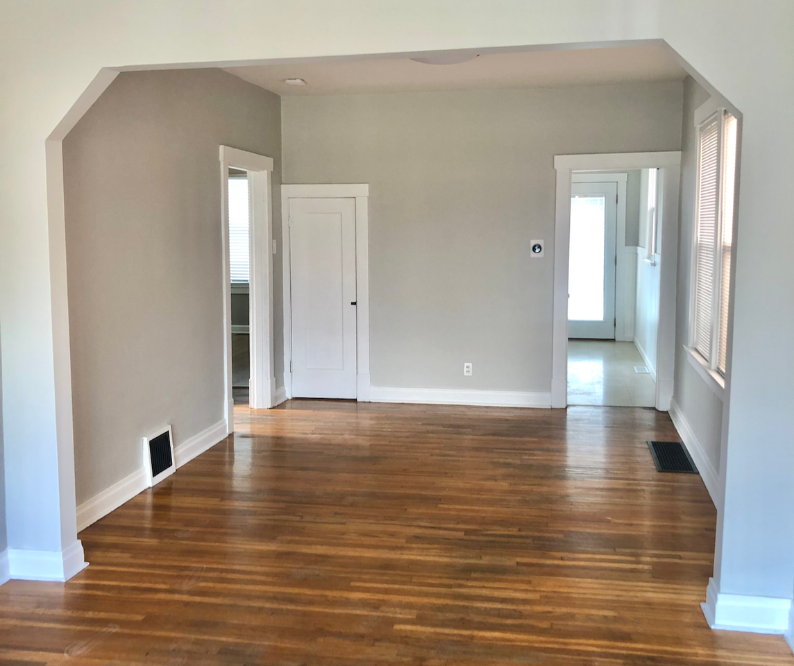 3357 Oxford Blvd #NA - Photo 3 of 18