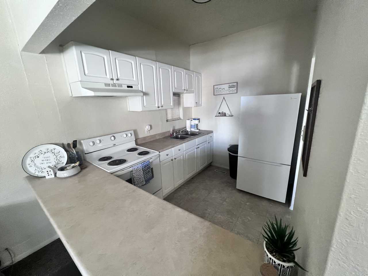 419 W 11th St #A - Photo 3 of 22