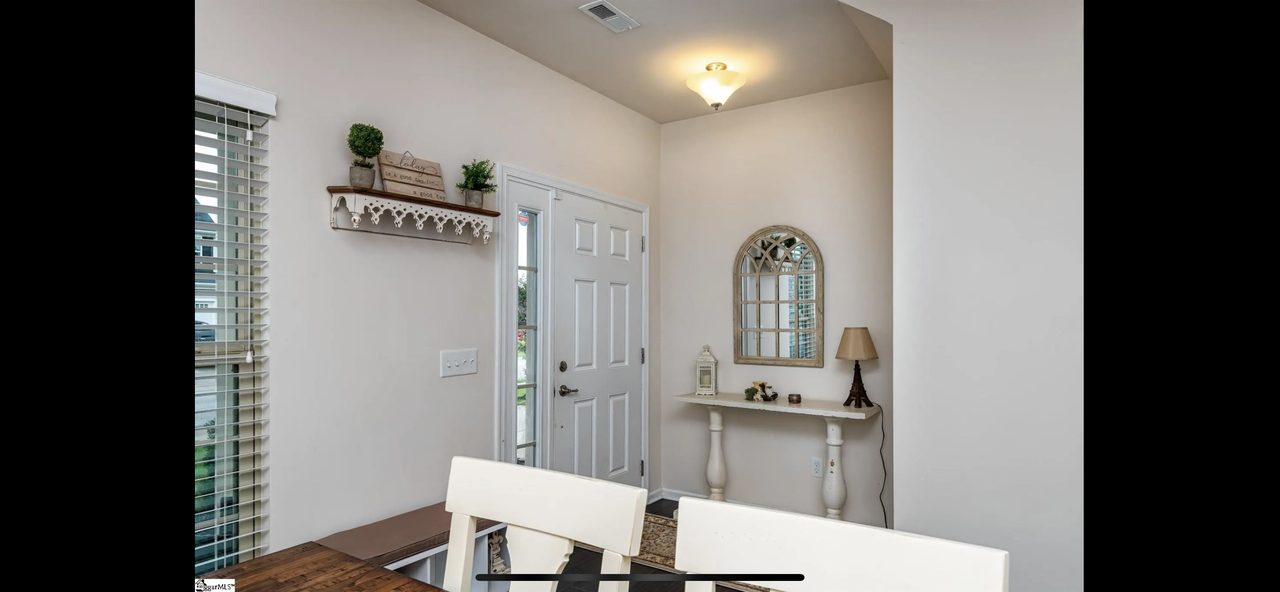 634 Windward Ln #NA - Photo 2 of 6