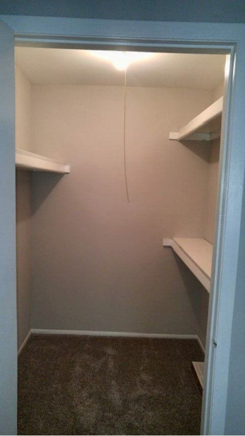 713 Lindsey Ct #713 - Photo 3 of 12