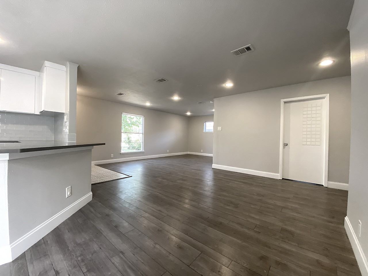 306 W Northgate Dr #NA - Photo 3 of 23