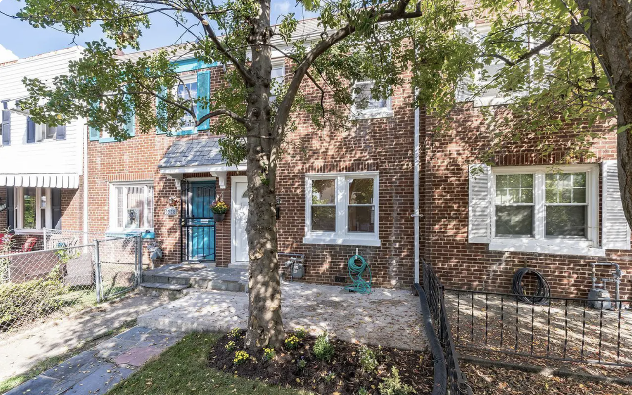 3334 Clay St Ne - Photo 2 of 24