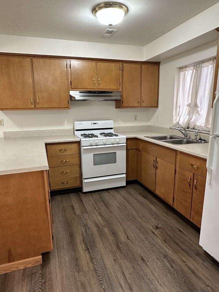 13 Florentine Ct #NA - Photo 2 of 23