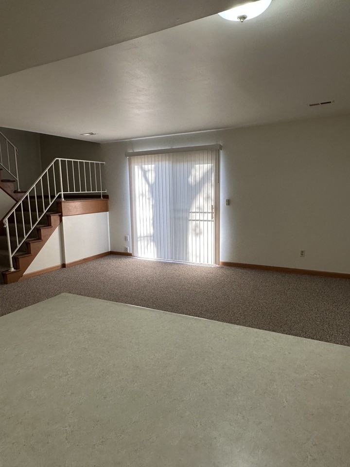 13 Florentine Ct #NA - Photo 3 of 23