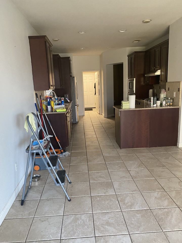 1282 Riverview Ave #NA - Photo 2 of 7