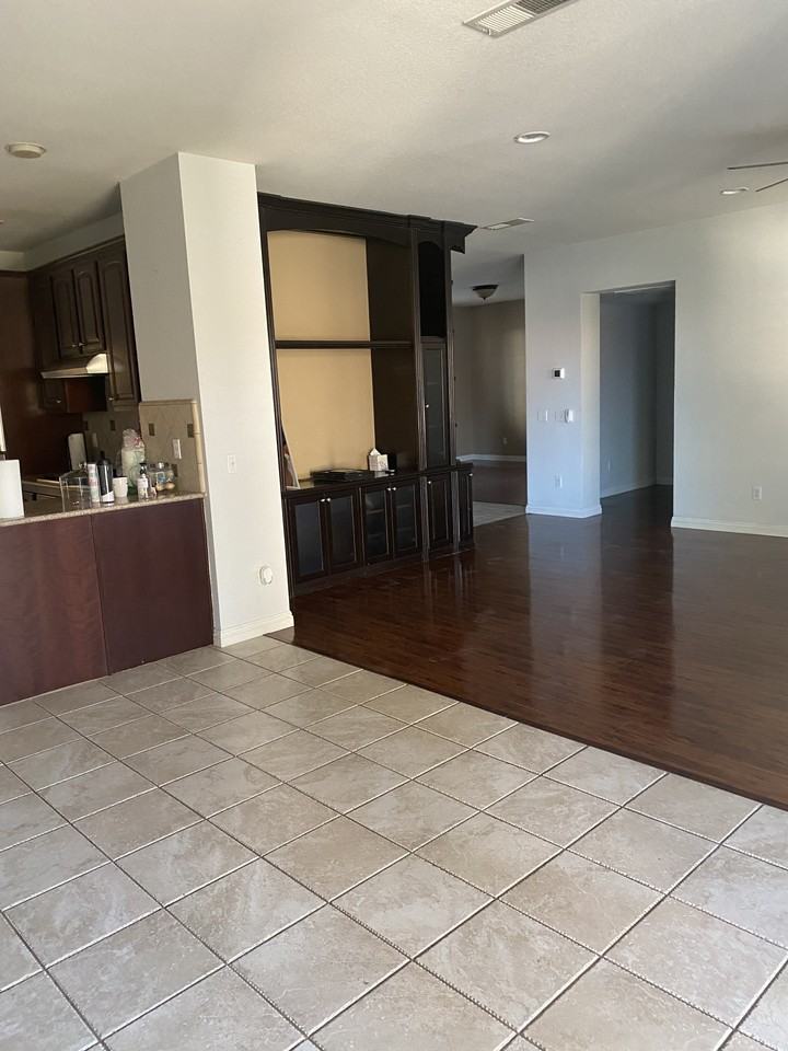 1282 Riverview Ave #NA - Photo 3 of 7