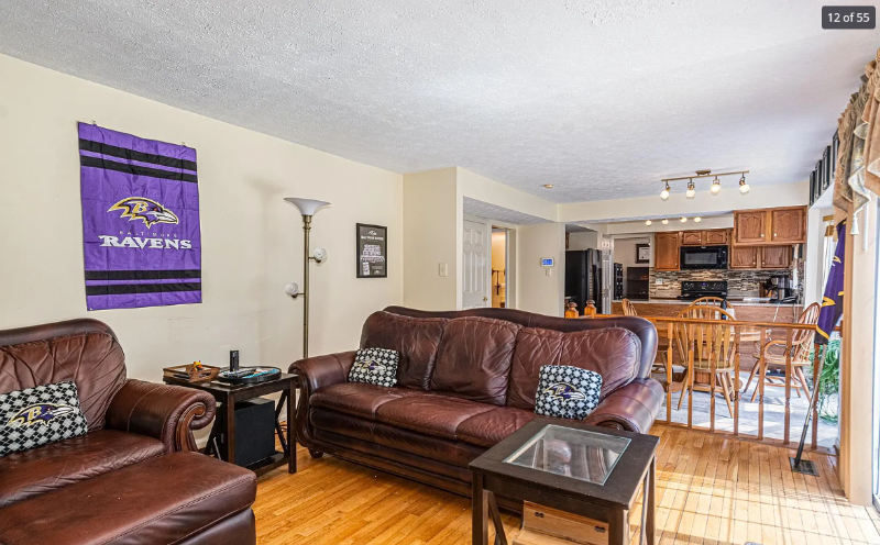 7907 Galloping Cir - Photo 3 of 9