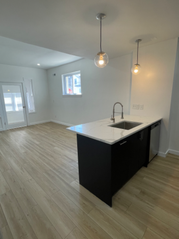 561 W Fisher Ave #1stFL - Photo 2 of 10