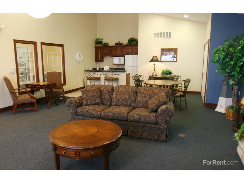 Newport Landing - Photo 2 of 19