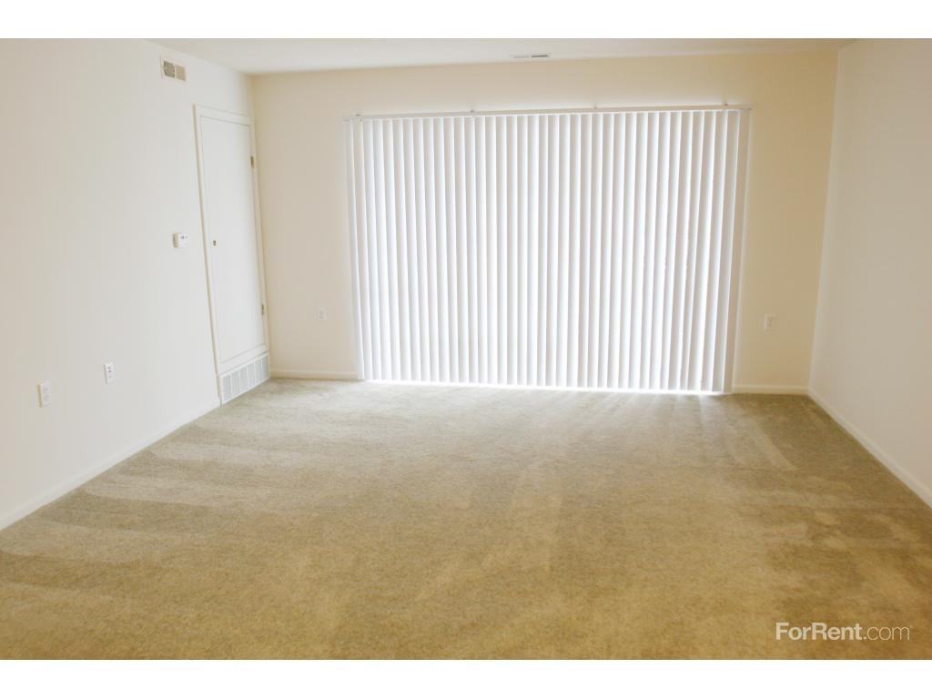 Newport Landing - Photo 3 of 19