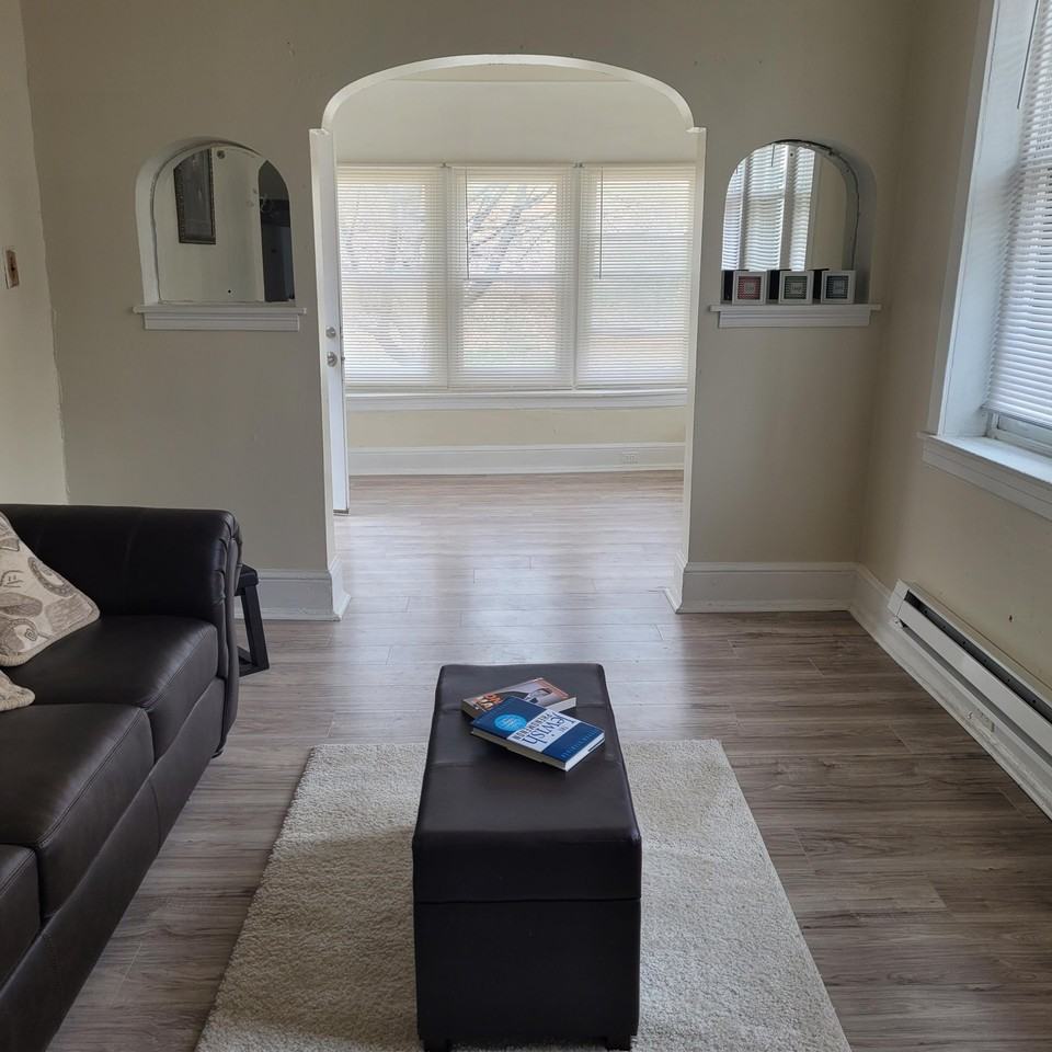 440 W Roosevelt Blvd #1stFLFRONT - Photo 2 of 7