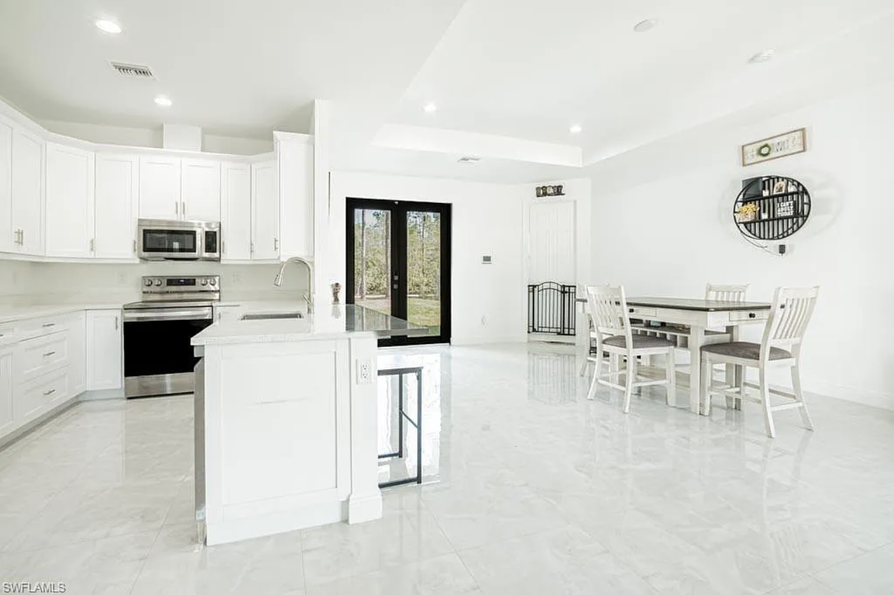 4672 4th Ave Se #NA - Photo 3 of 13