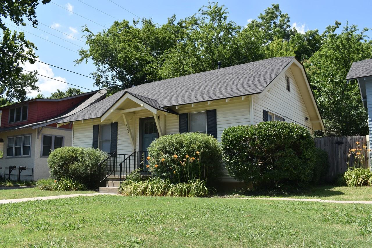 325 W Duffy St #NA - Photo 3 of 20