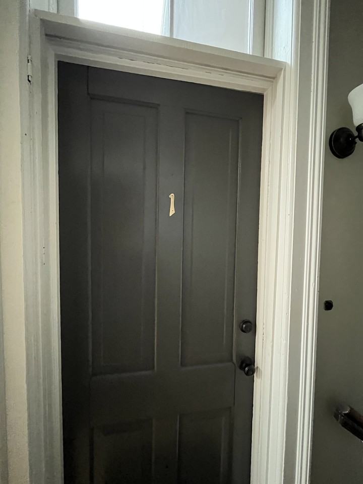 113 W Wisconsin Ave #1 - Photo 2 of 12