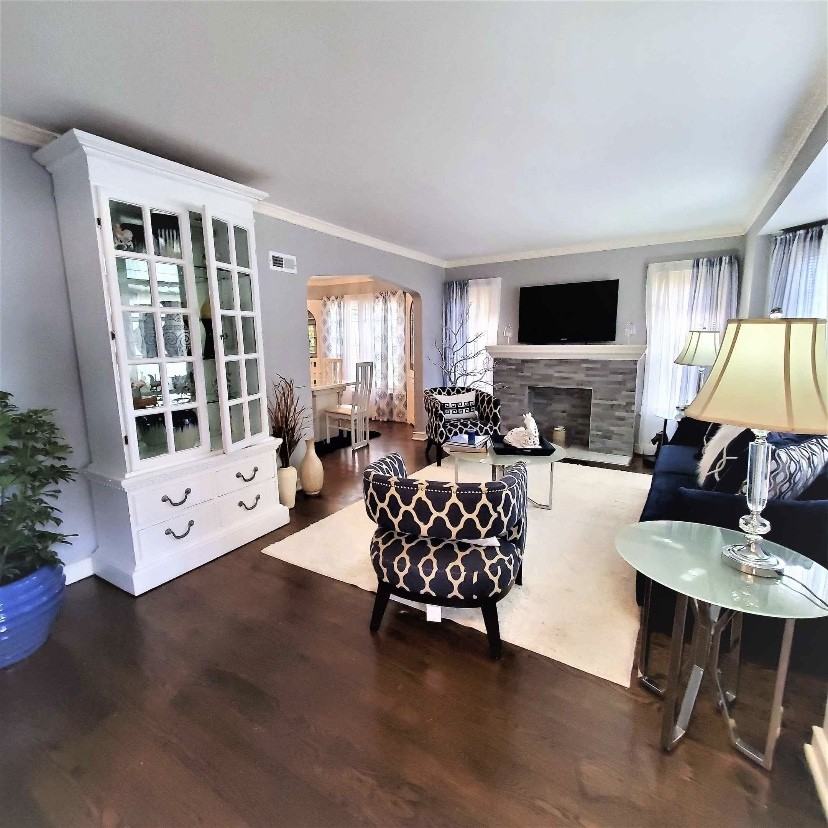 4370 N 29th St #MAIN - Photo 2 of 24