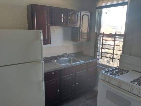 1938 W Lexington St #1 - Photo 2 of 6