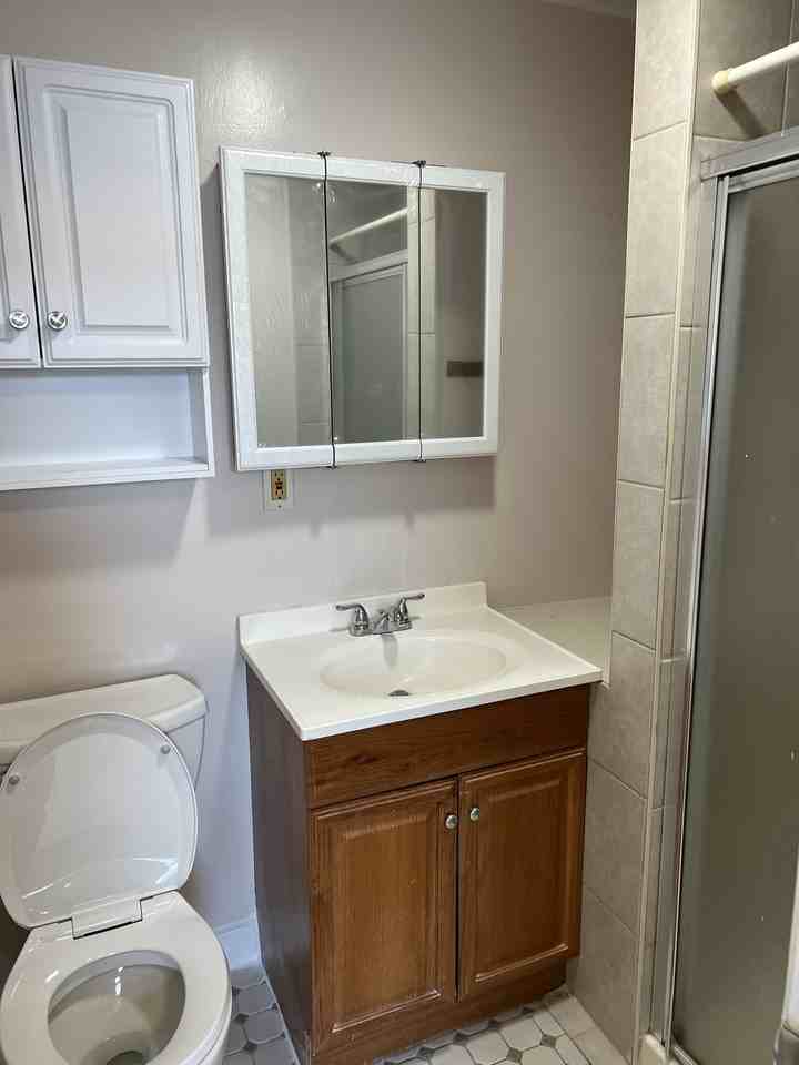 8 Livingston St #NA - Photo 3 of 6