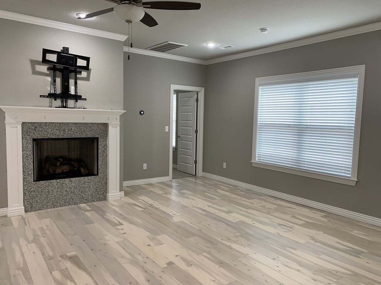 1613 Park St #NA - Photo 2 of 16