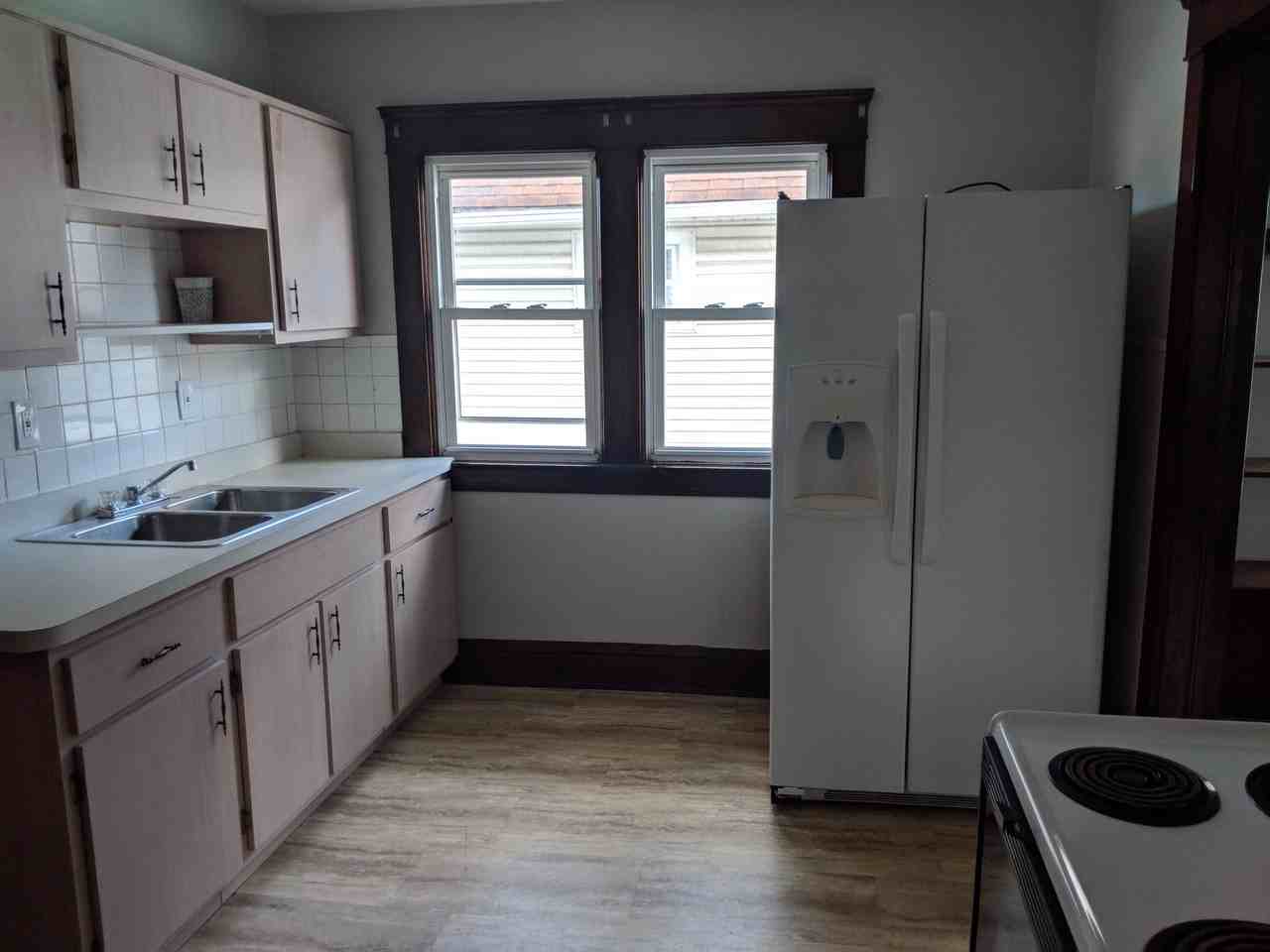 3286 3286 3288 W. 94th Street #3288 - Photo 2 of 9