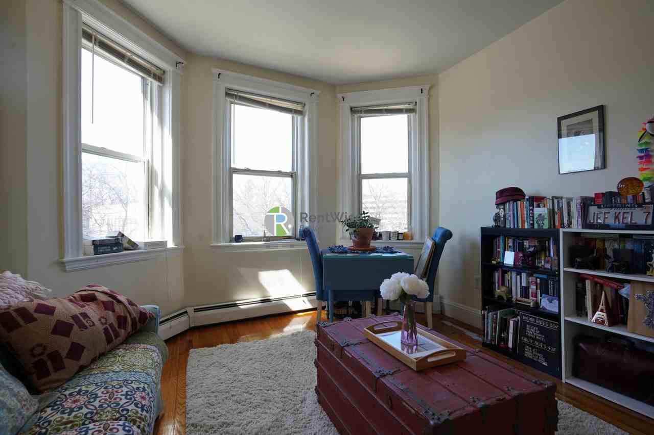 1844 Commonwealth Ave #14 - Photo 3 of 15