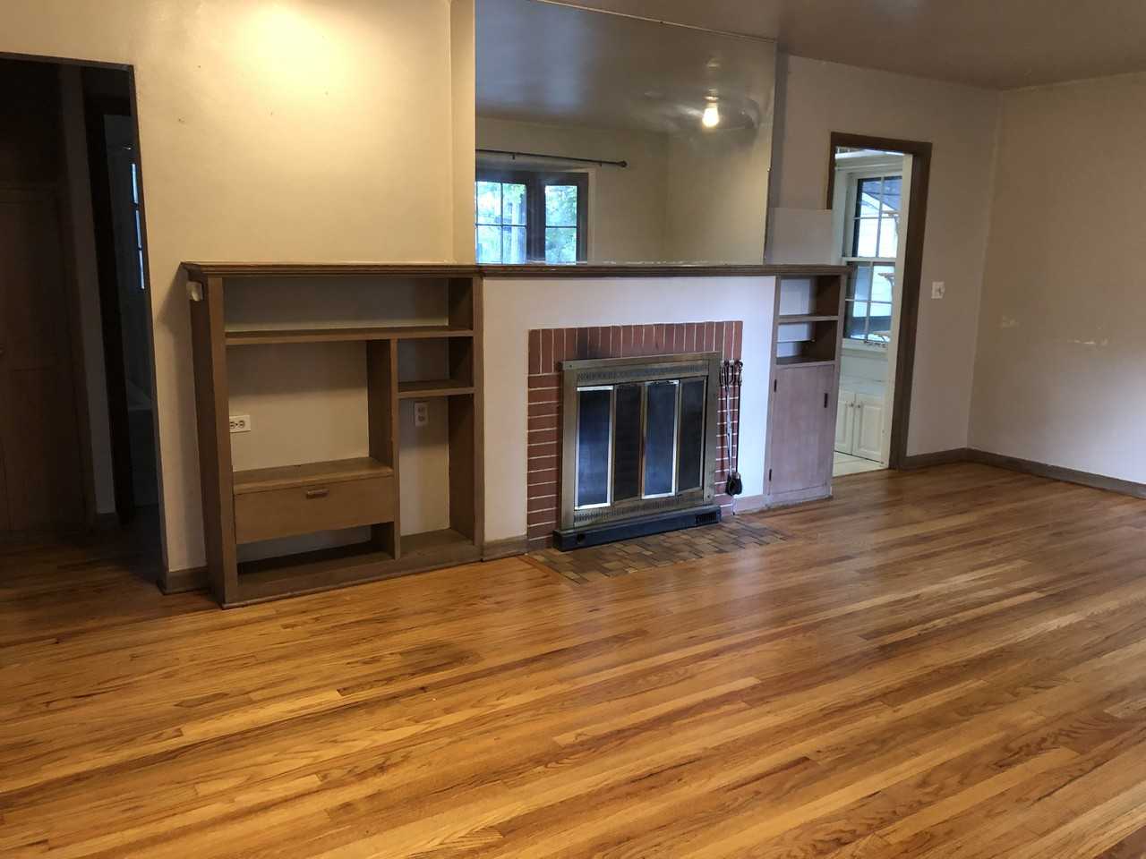 1010 Ne Maple St #NA - Photo 2 of 18