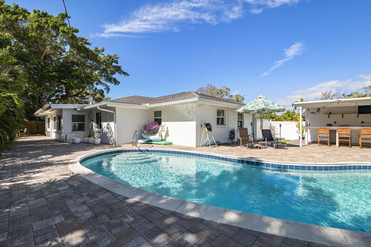 2508 Mineola Way #NA - Photo 3 of 31