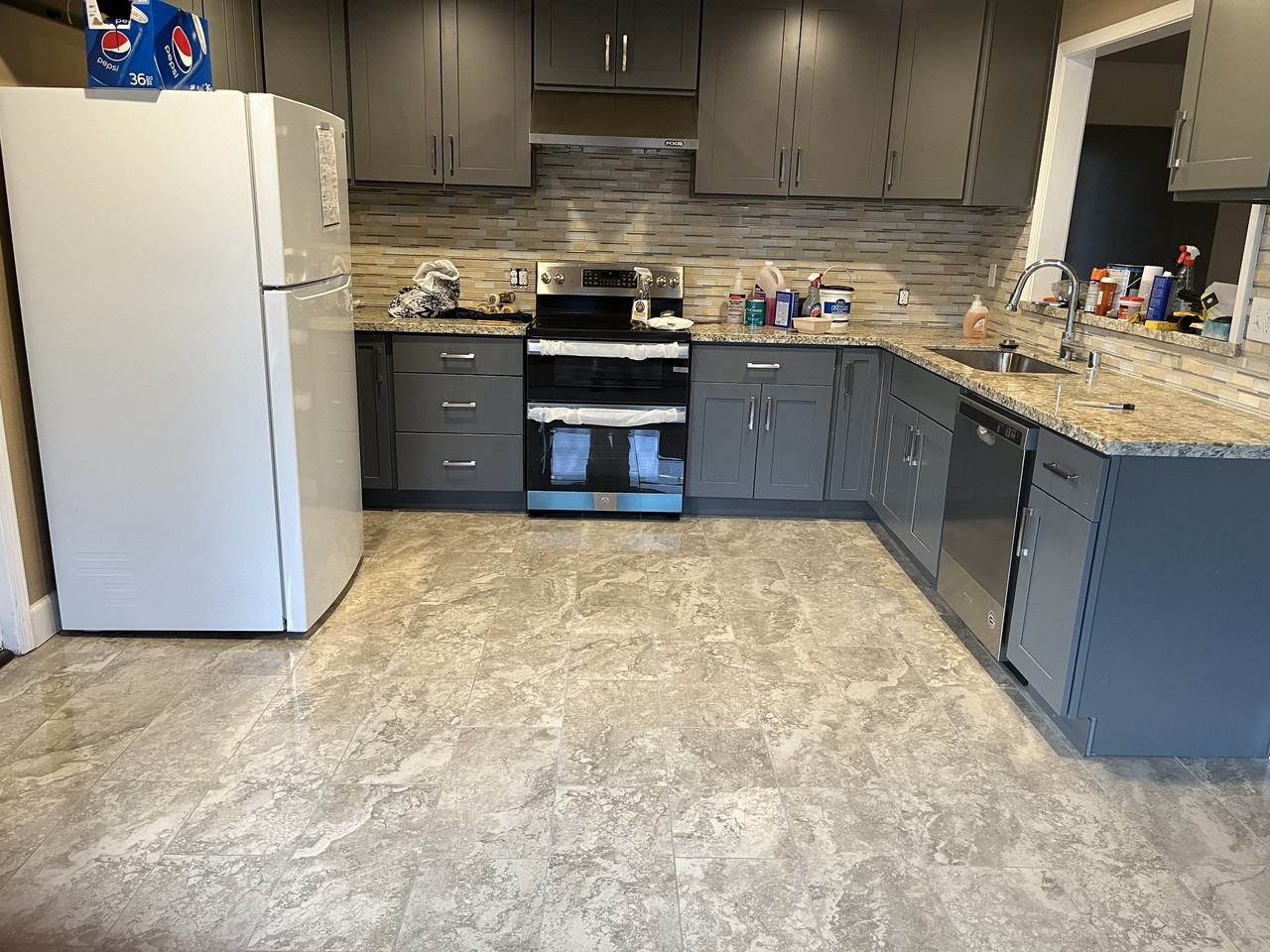 1443 Burnham St #NA - Photo 3 of 18