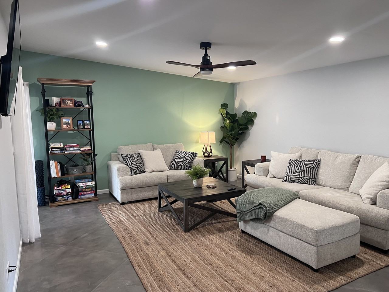 6811 N Tivoli Pl #NA - Photo 2 of 26