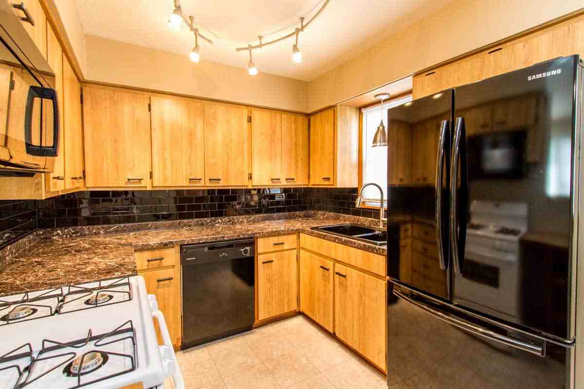 1343 N Woodlawn Blvd #NA - Photo 2 of 13