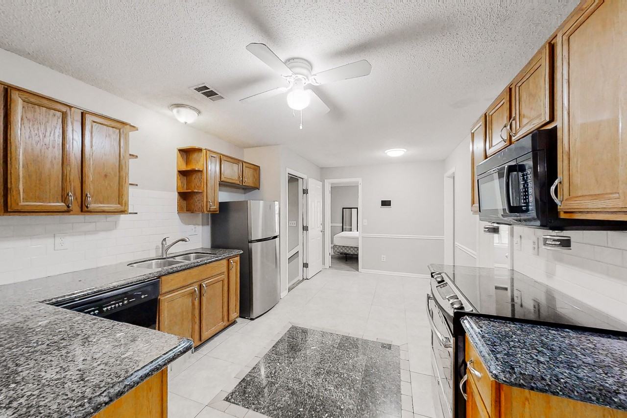 Spacious & Comfortable Stone Mountain House (id 2144) NA, Stone