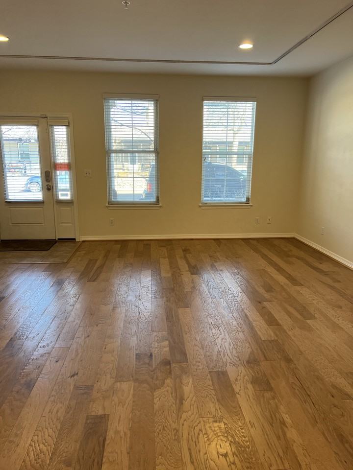 263 E Fountain Blvd #100 - Photo 2 of 10