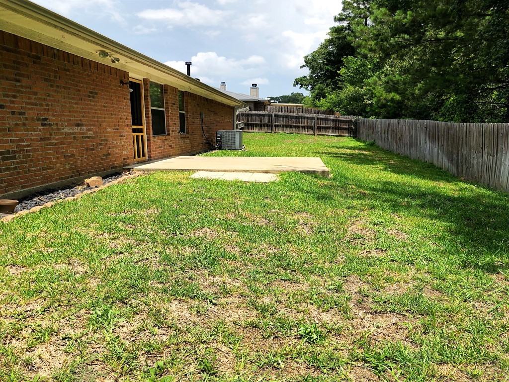 5866 Palo Pinto Dr #1 - Photo 2 of 23