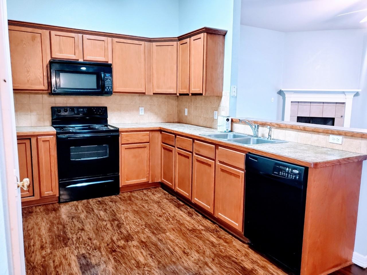 5866 Palo Pinto Dr #1 - Photo 6 of 23