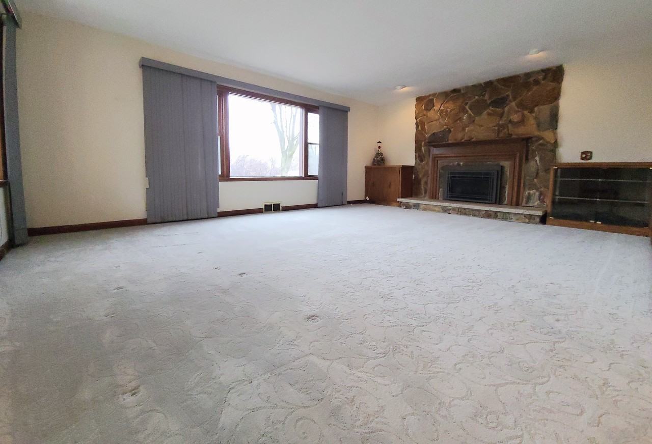 7927 W Bluemound Rd #NA - Photo 2 of 11