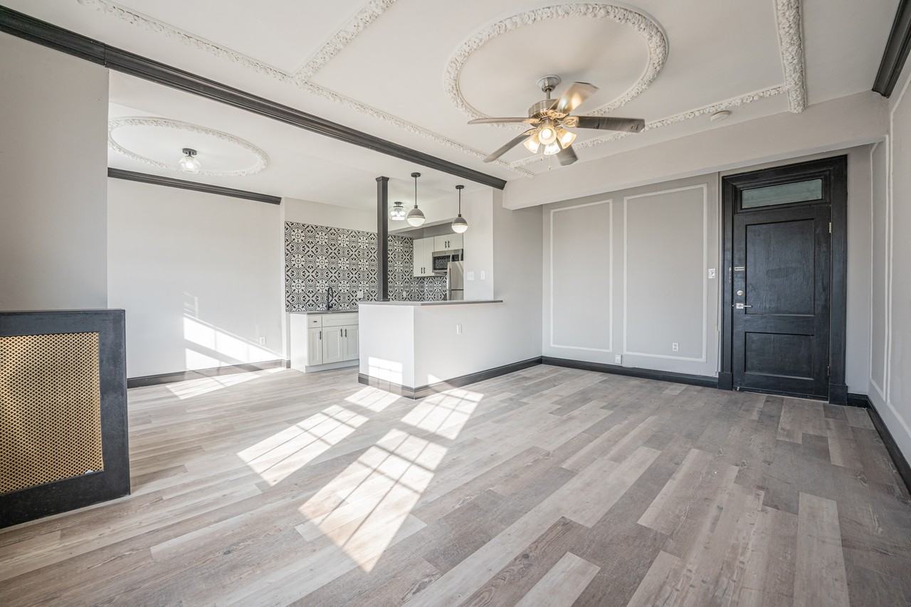1919 S Grand Blvd - Photo 2 of 6