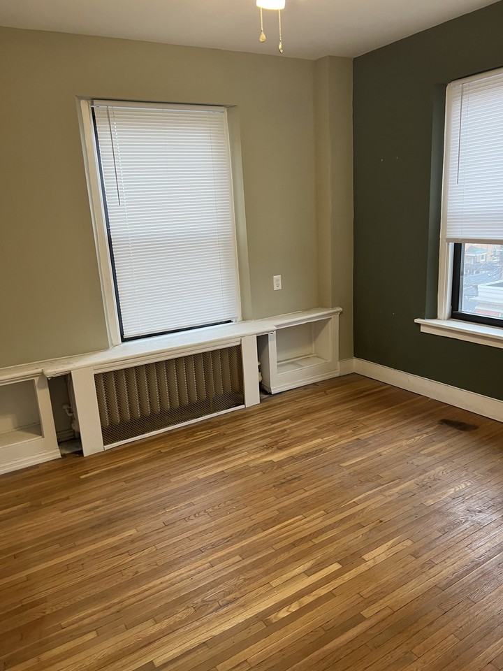 4405 W Pine Blvd - Photo 3 of 5