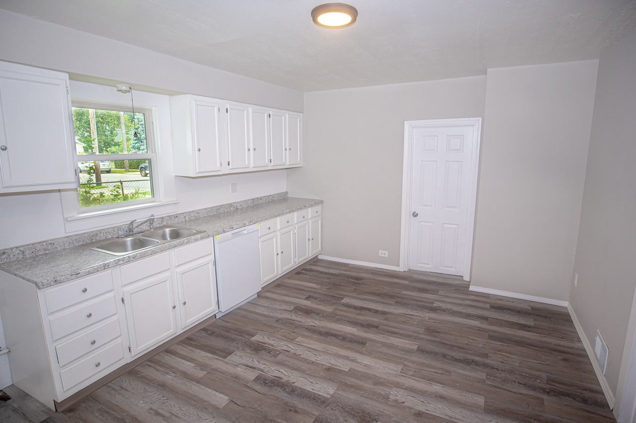 3299 W 52nd St #NA - Photo 3 of 15