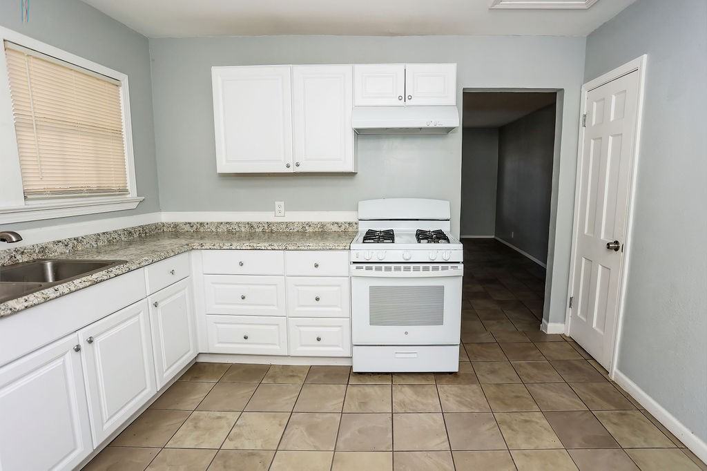 2203 Norwood Dr #NA - Photo 2 of 20