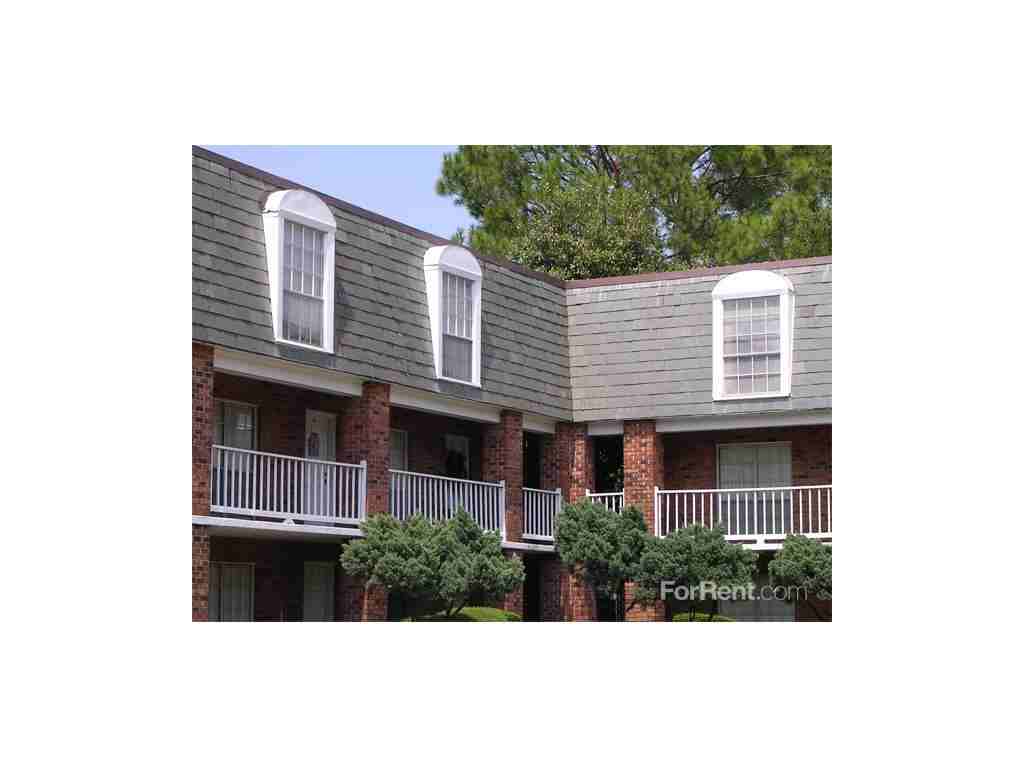 Savoy Plaza - Photo 3 of 6