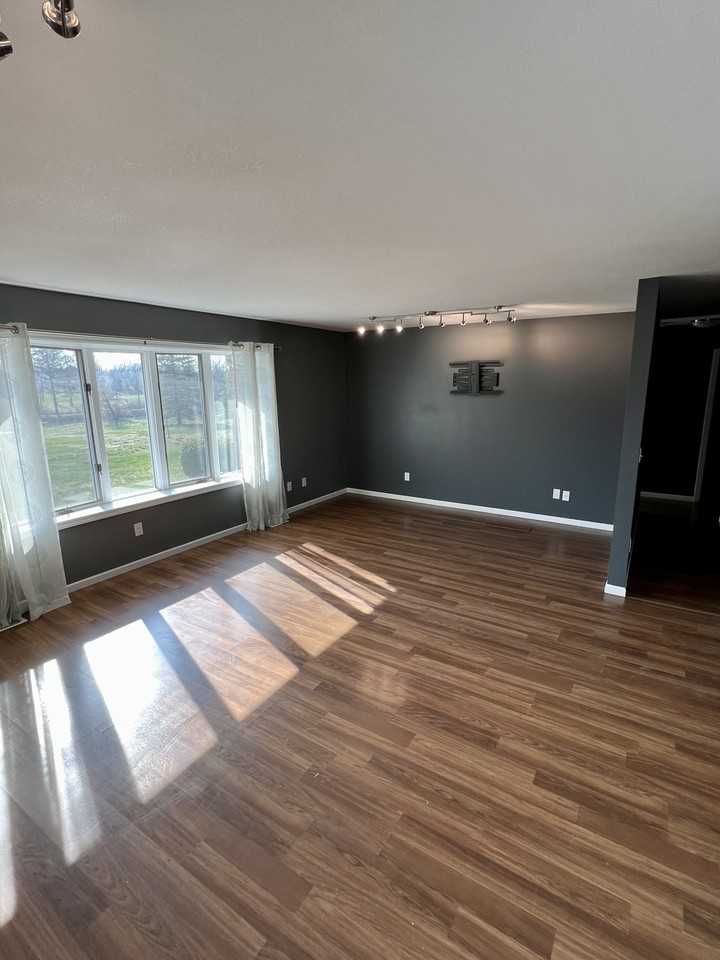 5249 Shoshone Trl #NA - Photo 3 of 13