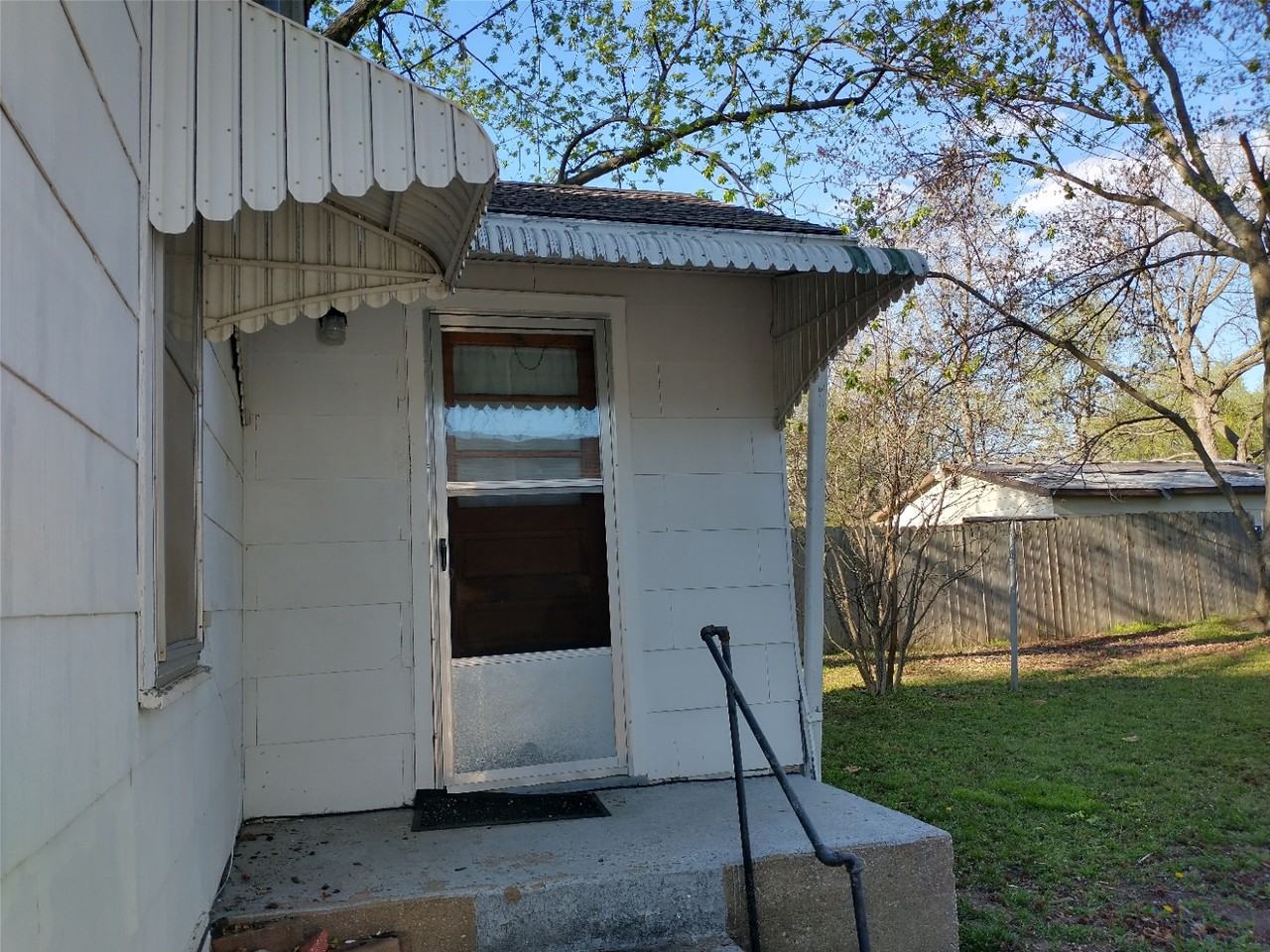 1512 N Main St #NA - Photo 3 of 14