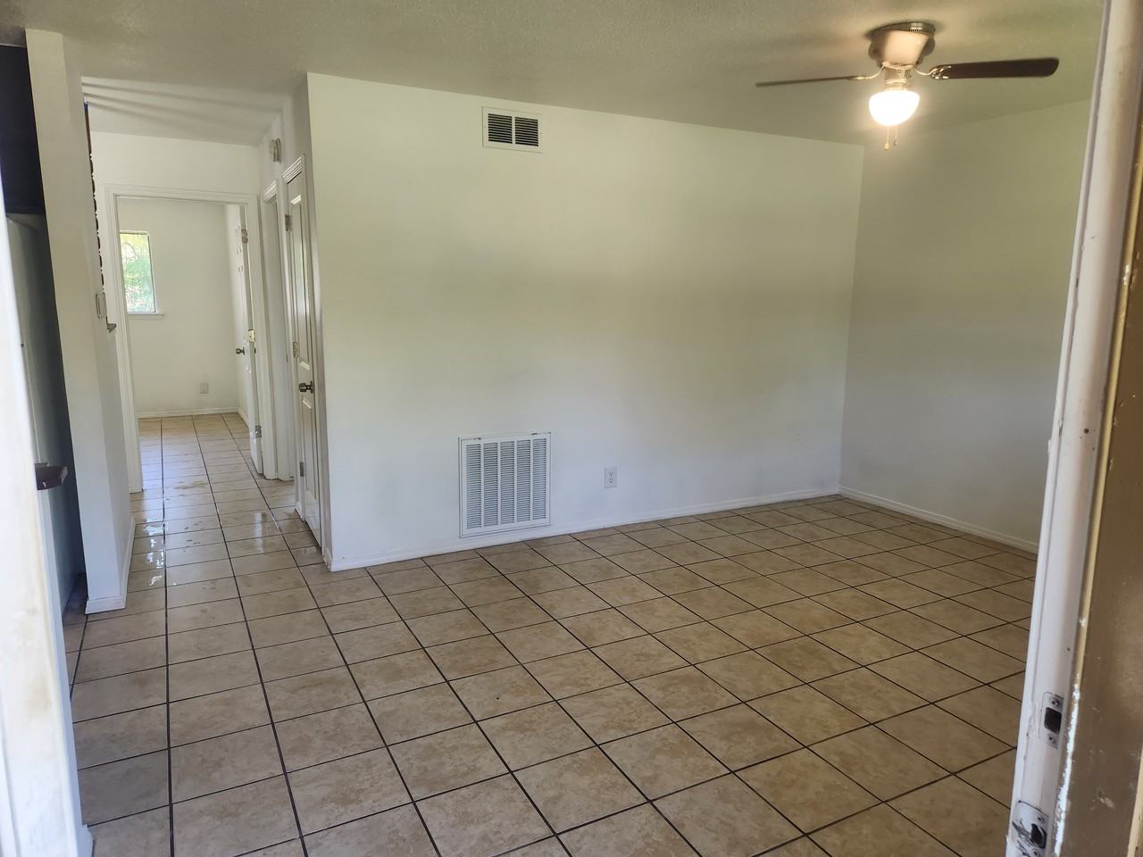 2300 Wise St #2300 - Photo 2 of 9