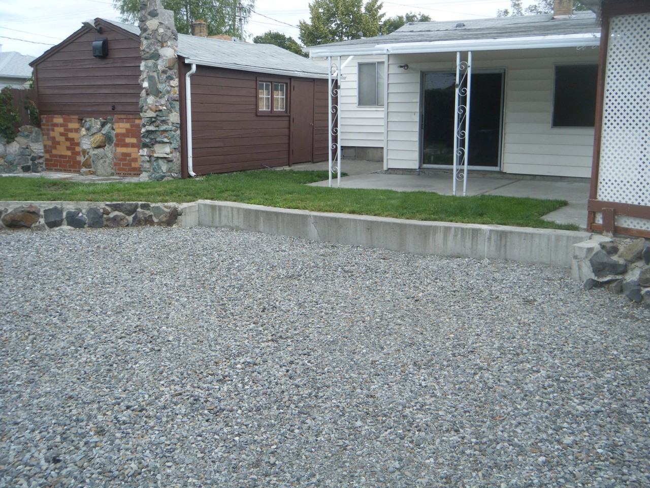 4729 N Crestline St #NA - Photo 2 of 23