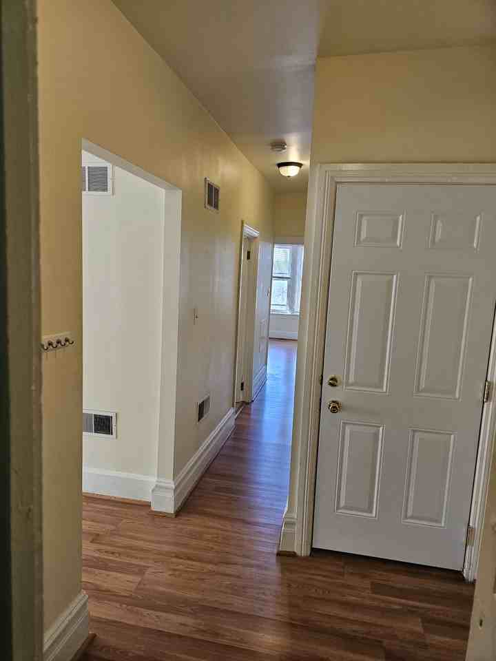 1613 N 2nd St #3 - Photo 2 of 12