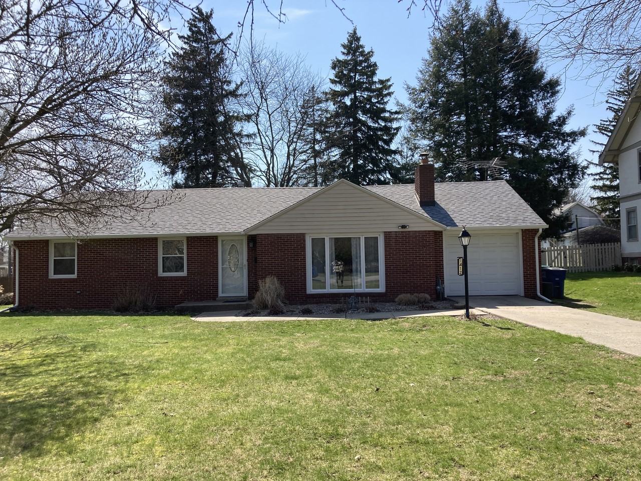 1412 Indiana Ave #NA - Photo 2 of 32